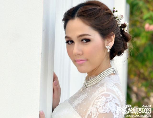 " สวย หวาน ในชุดวิวาห์ "