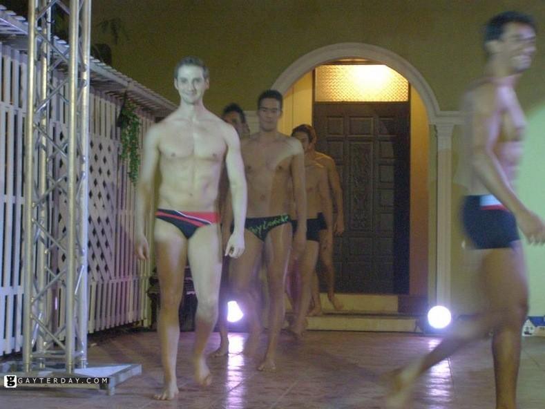 Mister International 2011 แข่ง-หล่อ-โลก @ ไทยแลนด์ วันที่ 8"อุ่นเครื่อง-อุ่นไข่ กางเกงว่ายน้ำ"