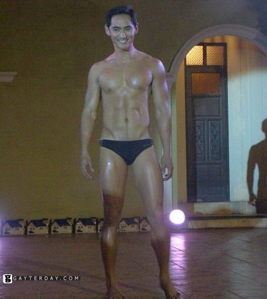 Mister International 2011 แข่ง-หล่อ-โลก @ ไทยแลนด์ วันที่ 8"อุ่นเครื่อง-อุ่นไข่ กางเกงว่ายน้ำ"