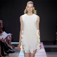 PARIS FASHION WEEK: GIAMBATTISTA VALLI SPRING 2012