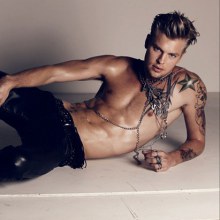 GLAMOHOLIC MAGAZINE: FREDRIC JOHANSSON IN  FASCINO  BY PHOTOGRAPHER MAURIZIO MONTANI