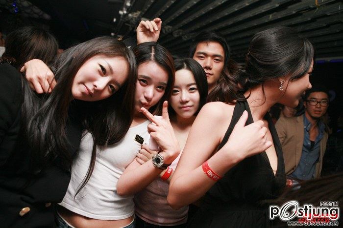 สาวน่ารัก ผับเกาหลี