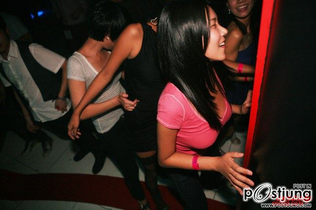 สาวน่ารัก ผับเกาหลี