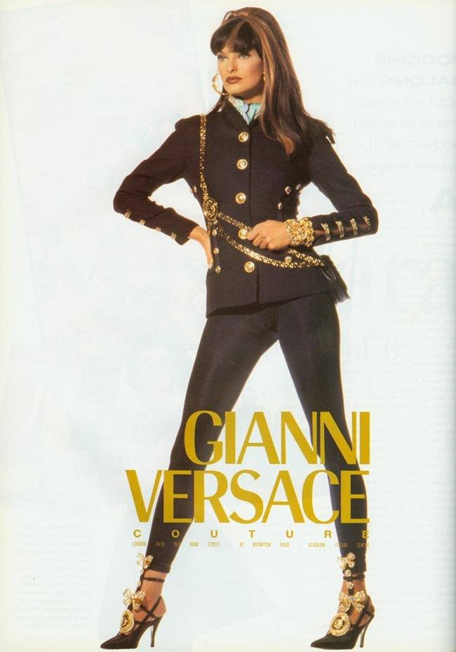 WE ♥ VERSACE: LINDA EVANGELISTA FOR VERSACE SPRING 1992 BY PHOTOGRAPHER IRVING PENN