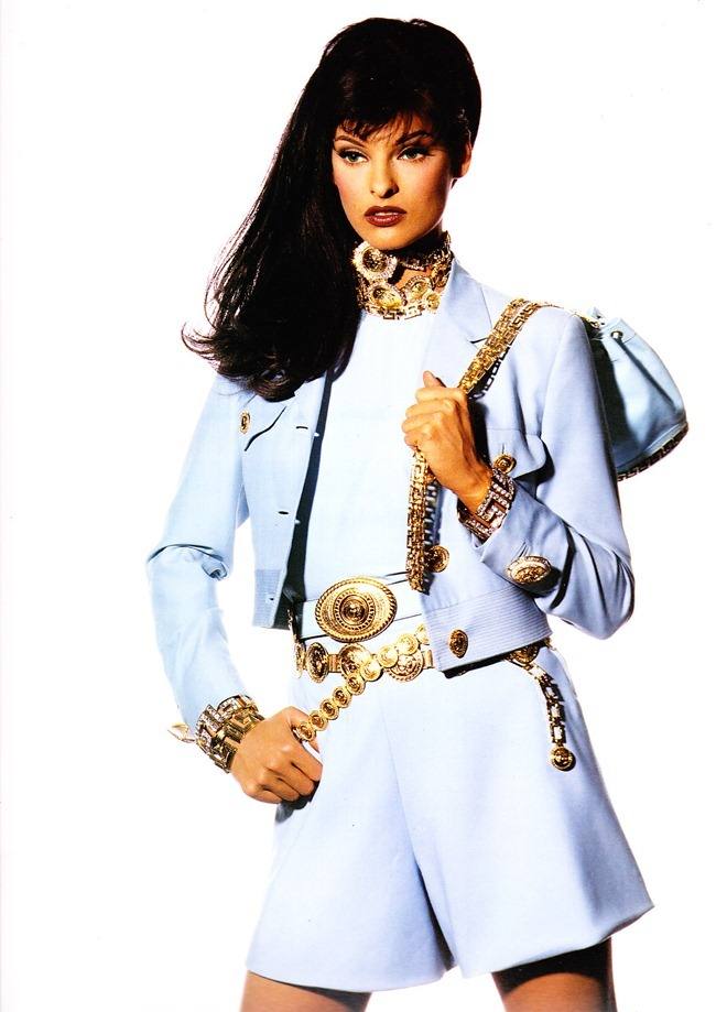 WE ♥ VERSACE: LINDA EVANGELISTA FOR VERSACE SPRING 1992 BY PHOTOGRAPHER IRVING PENN