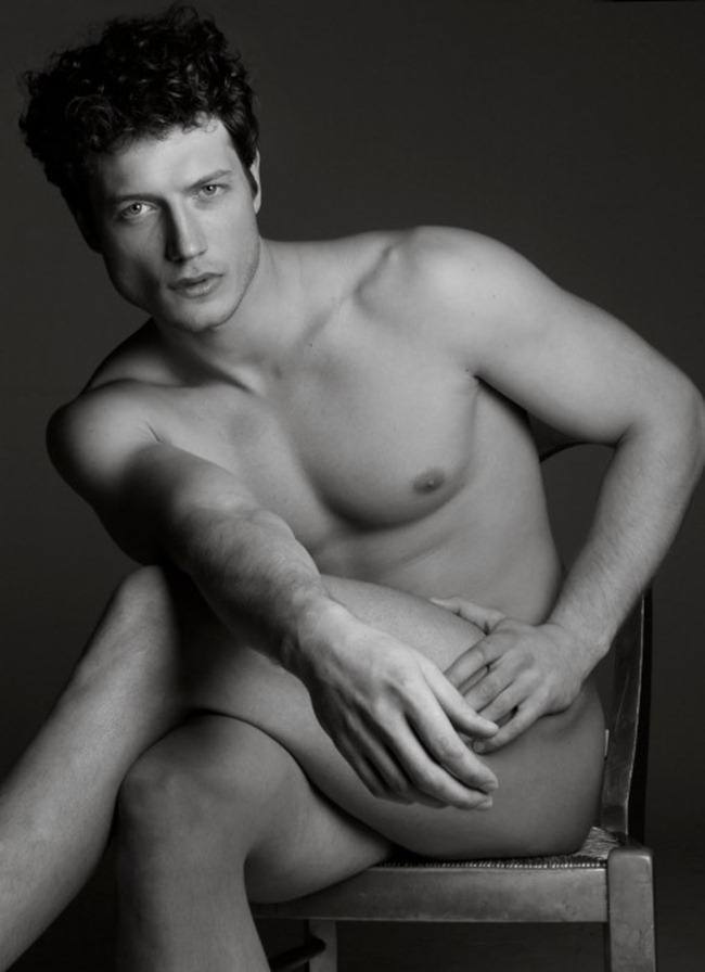 MASCULINE DOSAGE: MICHAEL ZDANOWSKI NUDE BY PHOTOGRAPHER BELL SOTO