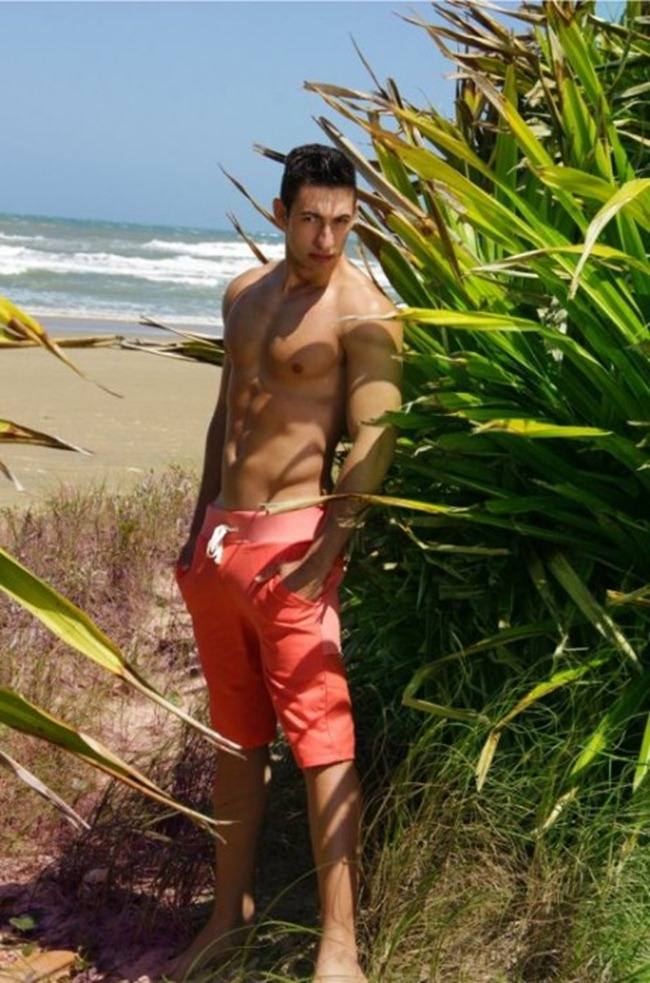 CAMPAIGN: RAFAEL MARTINS FOR JUST BANANAS SUMMER 2012 BY PHOTOGRAPHER MAYCON SILVEIRA