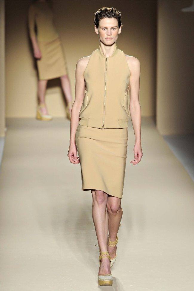 MILAN FASHION WEEK: MAX MARA SPRING 2012