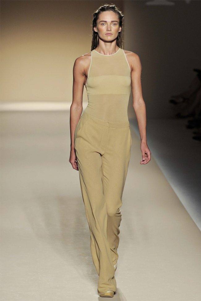 MILAN FASHION WEEK: MAX MARA SPRING 2012