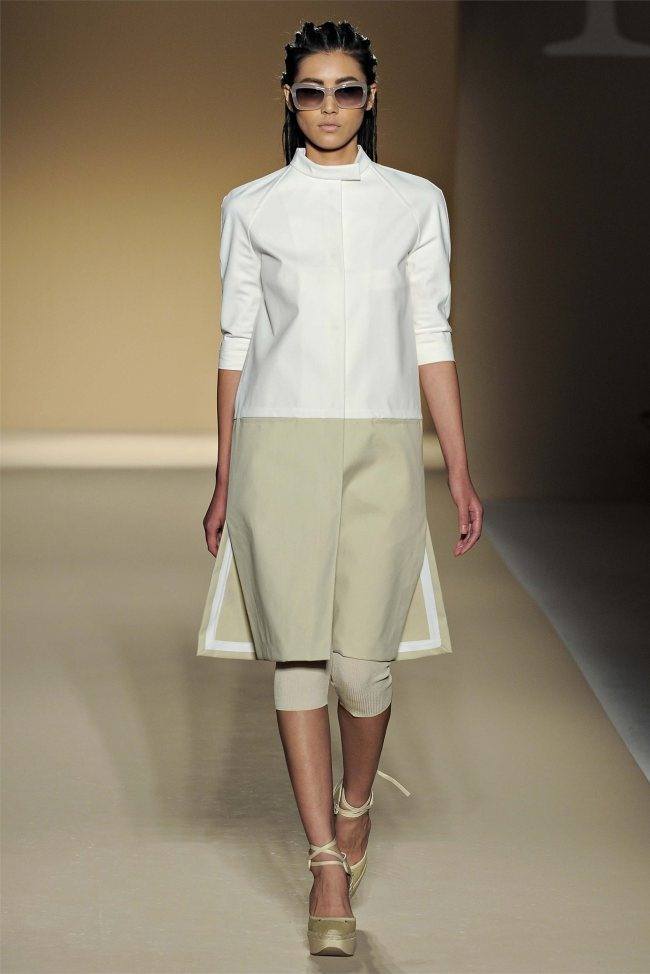 MILAN FASHION WEEK: MAX MARA SPRING 2012