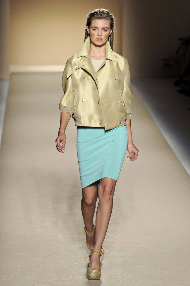 MILAN FASHION WEEK: MAX MARA SPRING 2012