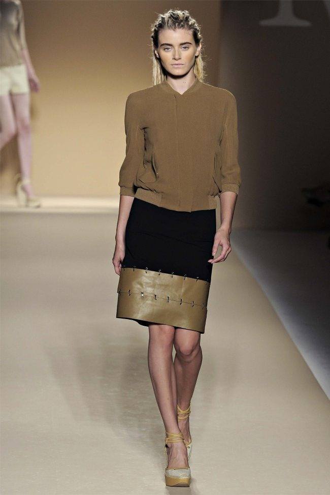 MILAN FASHION WEEK: MAX MARA SPRING 2012