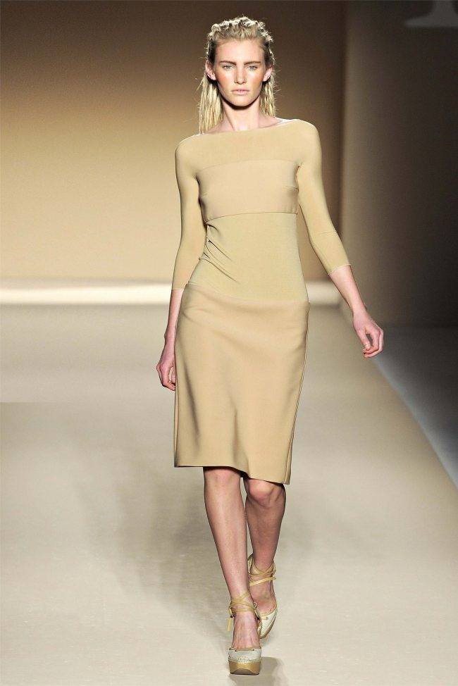 MILAN FASHION WEEK: MAX MARA SPRING 2012