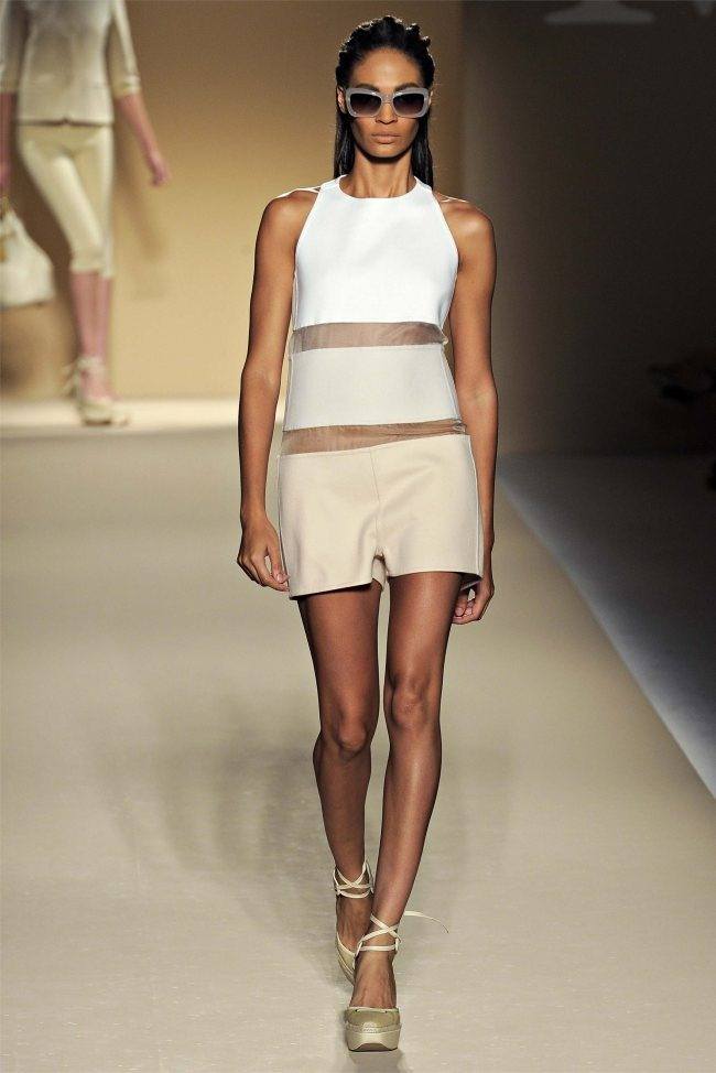 MILAN FASHION WEEK: MAX MARA SPRING 2012