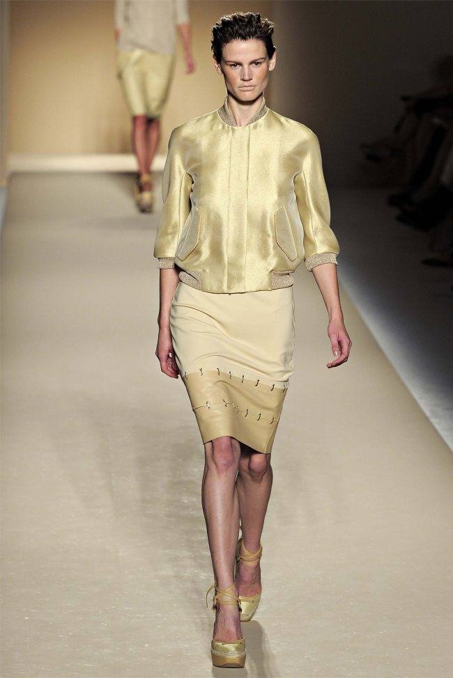 MILAN FASHION WEEK: MAX MARA SPRING 2012