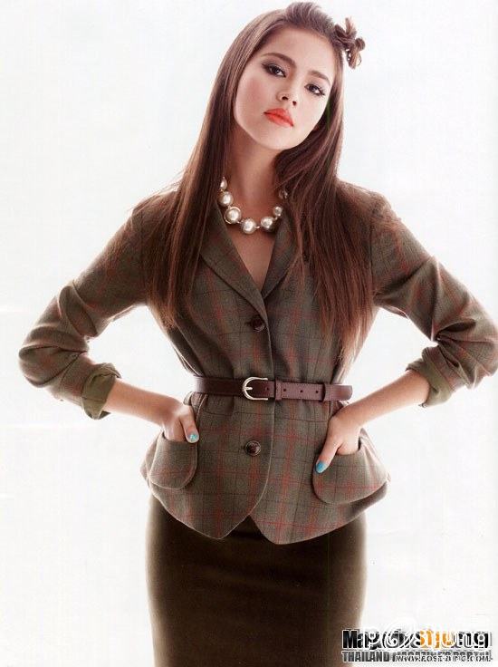 " แฟชั่น คีย์ลุคล่า ท้าหน้าหนาว ญาญ่า อุรัสยา เสปอร์บันด์ "