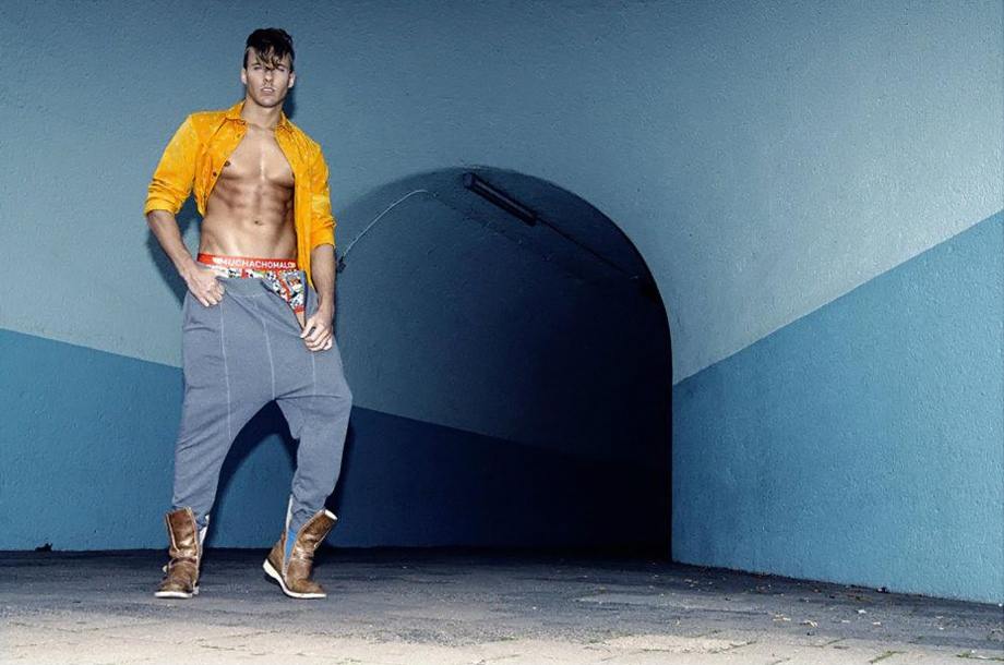 Muchachomalo : Heroes In The Hood