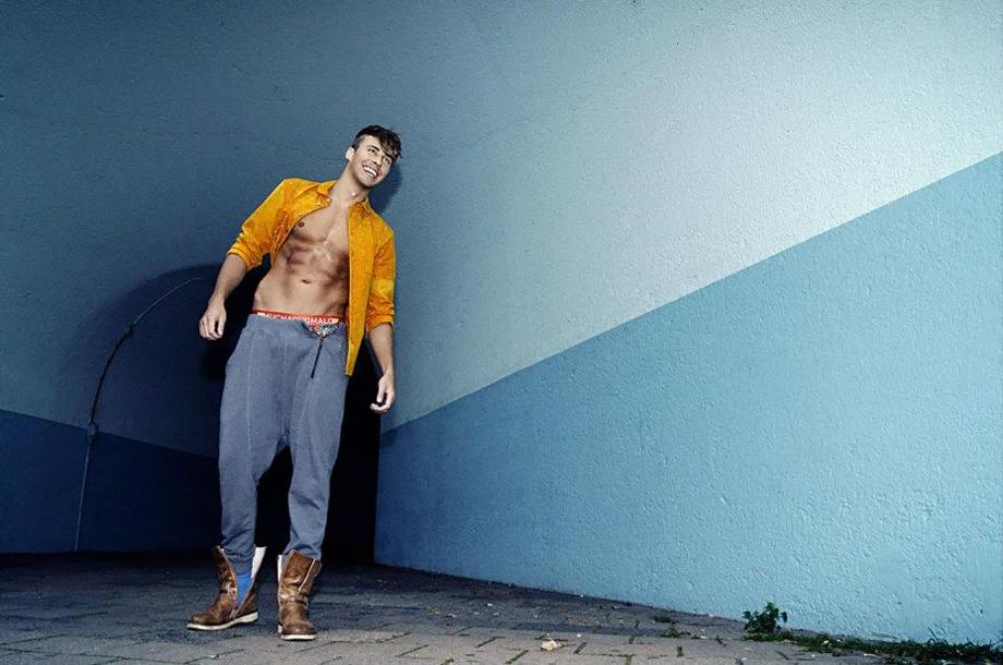 Muchachomalo : Heroes In The Hood