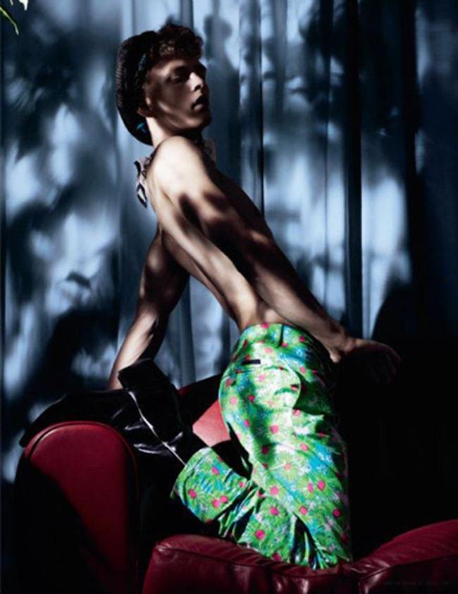 I-D MAGAZINE: BENJAMIN EIDEM IN "LET'S GET PHYSICAL..." BY PHOTOGRAPHER WILLY VANDERPERRE