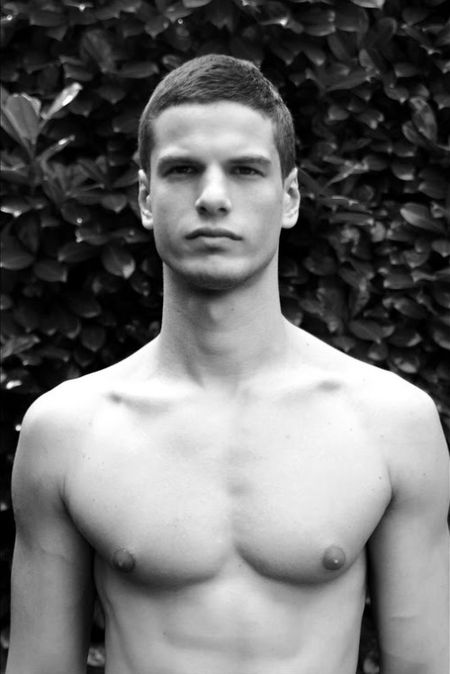 FEATURED PHOTOGRAPHER: SRDJAN, LISE, NASTYA & TOTOLUA IN ENJOY THE SUMMER BY FEDERICO LECCE