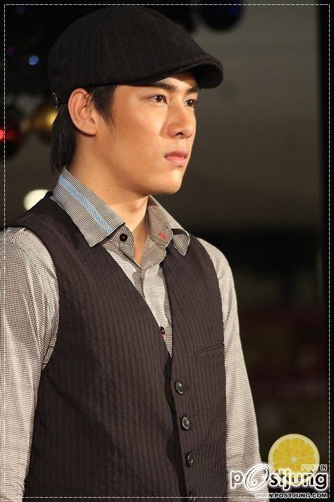 ใครว่าเคน ภู ไม่หล่อมาดูกัน