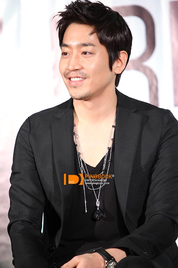 Eric_Mun คนเดียวเท่านั้นอิอิ