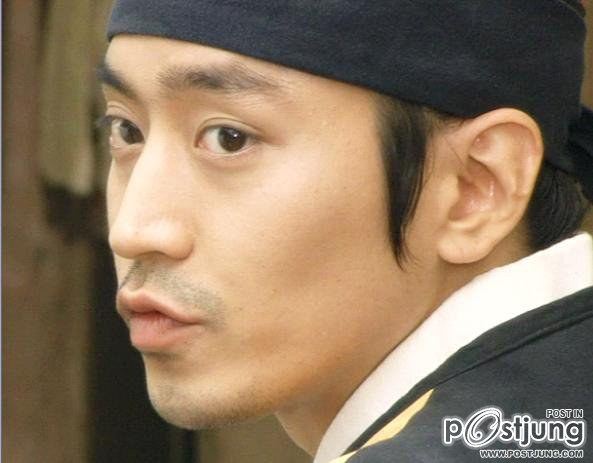 รอยยิ้ม Eric_Mun