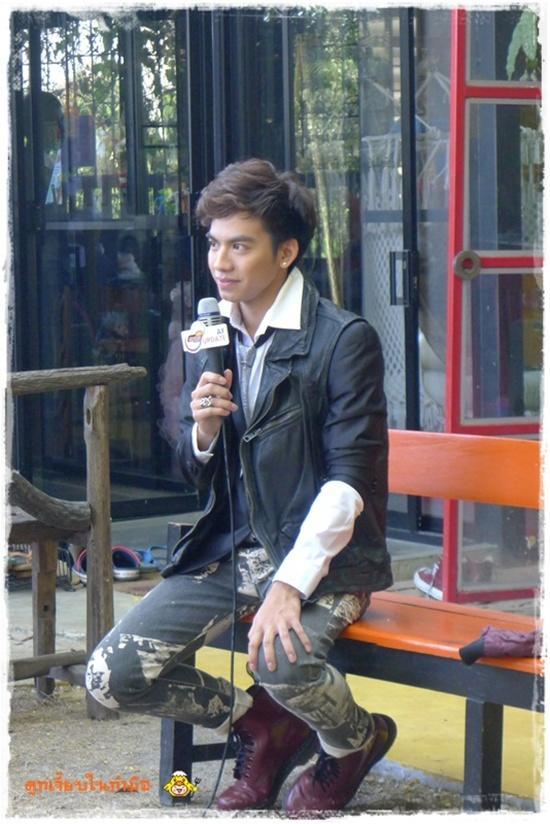 ต้น AF8 @ MV.เธอมีเวลาฟังแค่ไหน