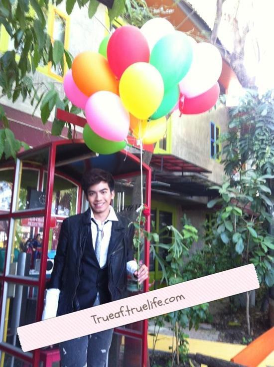 ต้น AF8 @ MV.เธอมีเวลาฟังแค่ไหน