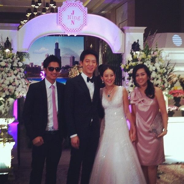 สุดหวาน! หนิง-จิน ฉลองงานแต่งชื่นมื่น