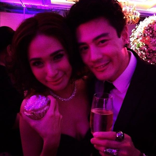 สุดหวาน! หนิง-จิน ฉลองงานแต่งชื่นมื่น