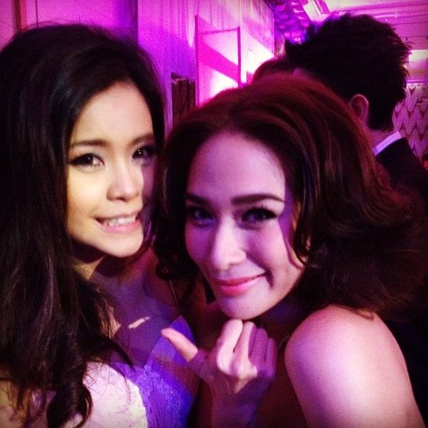 สุดหวาน! หนิง-จิน ฉลองงานแต่งชื่นมื่น