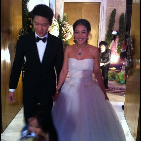 สุดหวาน! หนิง-จิน ฉลองงานแต่งชื่นมื่น