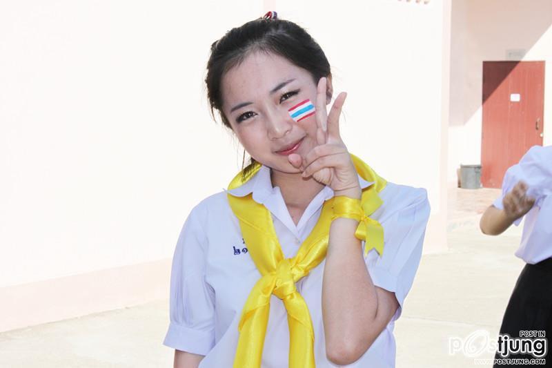 เชียร์ลีดเดอรื คณะ ณอยุธย พานพิทยคมสี เหลือง