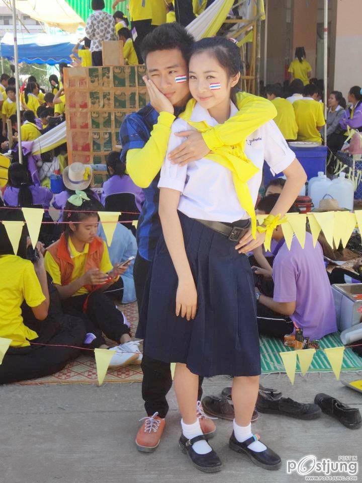 เชียร์ลีดเดอรื คณะ ณอยุธย พานพิทยคมสี เหลือง