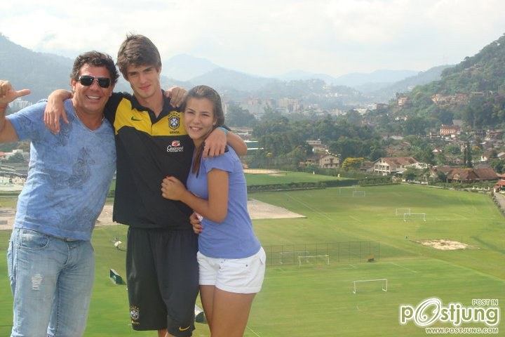 'LUCAS PIAZON!' หนุ่มบราซิล หล่อ!!!!!! >< (เด็กเชลซี)