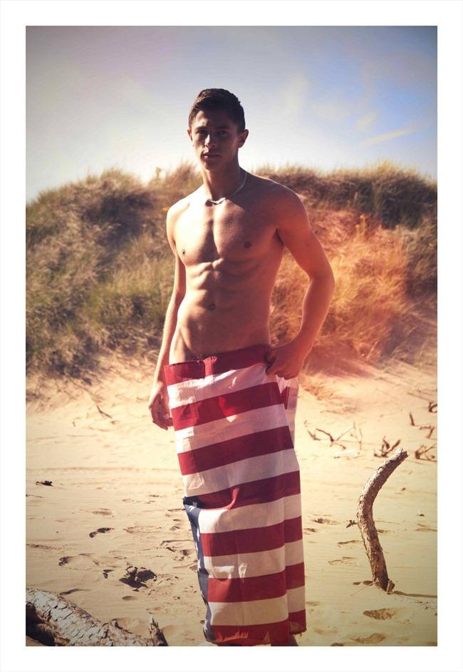 PIN-UP BOYS: STEVEN BECKETT BY PHOTOGRAPHER IAN COLE