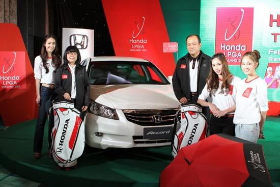 มิน-พีชญา / ใหม่-ดาวิกา / ขวัญ-อุษามณี @  งานเเถลงข่าว Honda LPGA Thailand 2012