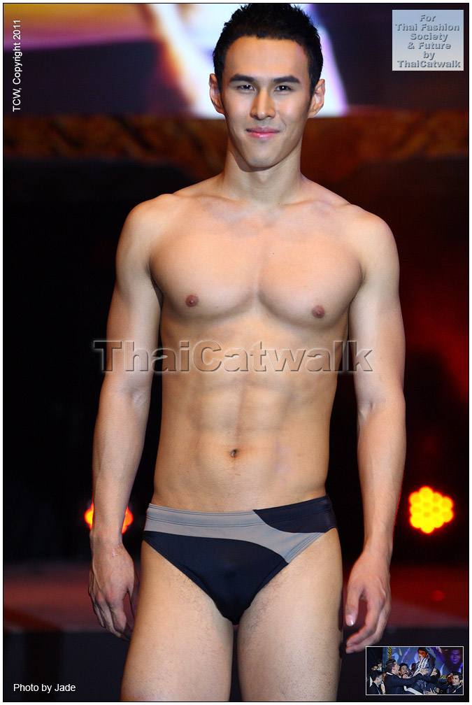 เก็บตกภาพหนุ่มๆจากงานประกวด Mister International 2011