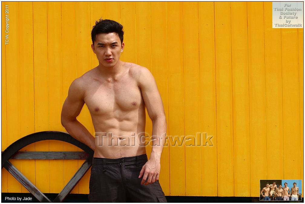 เก็บตกภาพหนุ่มๆจากงานประกวด Mister International 2011