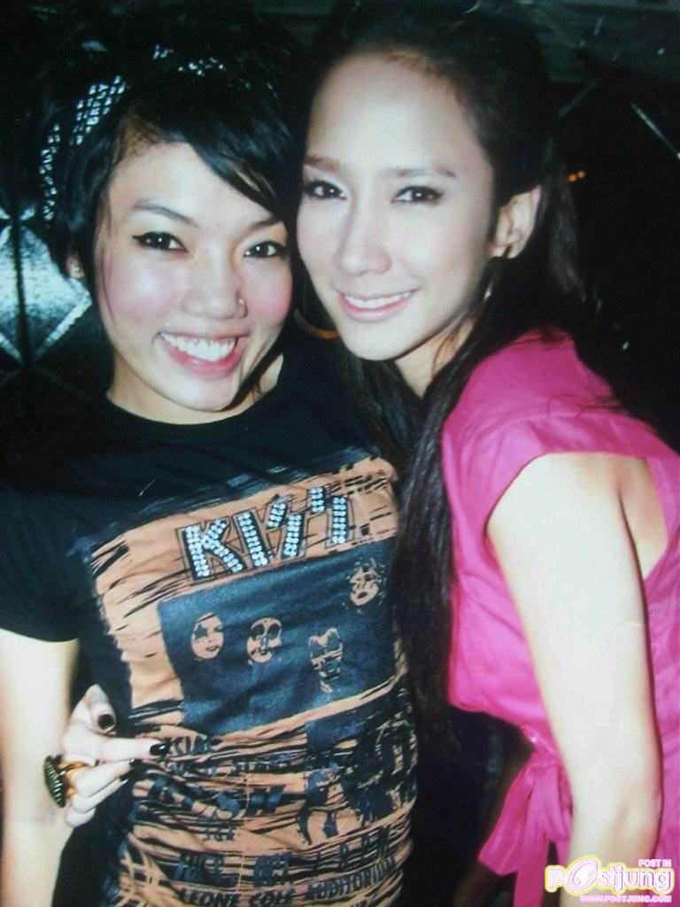 ไม่ว่ากี่ปีผ่านไปก็ยังคงรักและชอบอั้มเสมอ