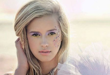 อึ้ง! นางแบบอังกฤษโดดให้รถไฟทับ หลังโดนยกเลิกเดท