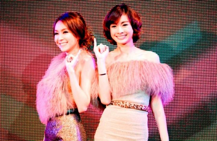 10th HAMBURGER THE DECADE OF FAME