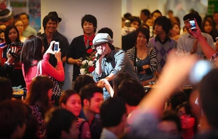 10th HAMBURGER THE DECADE OF FAME