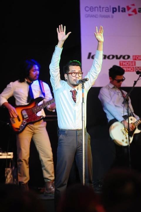 10th HAMBURGER THE DECADE OF FAME