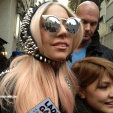 Lady Gaga ที่ Tokyo ในประเทศญี่ปุ่น 21/12/ 2011!!!