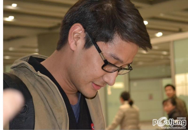 พี่ป้องๆๆๆยิ้มละลายๆ