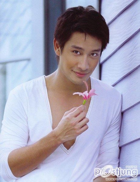 พี่ป้องๆๆๆยิ้มละลายๆ