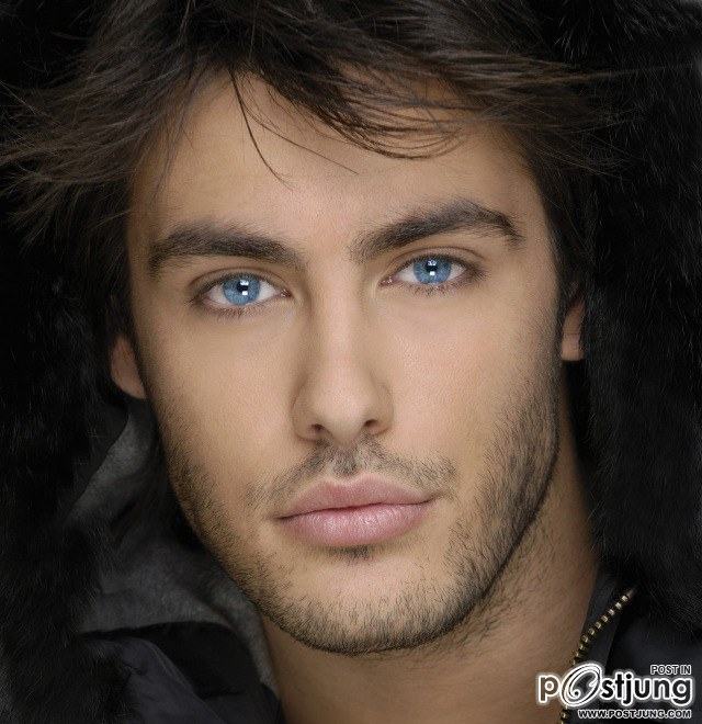 แววตากับรอยยิ้ม