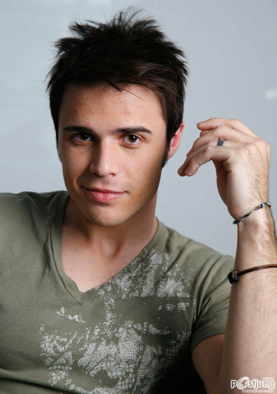 แววตากับรอยยิ้ม